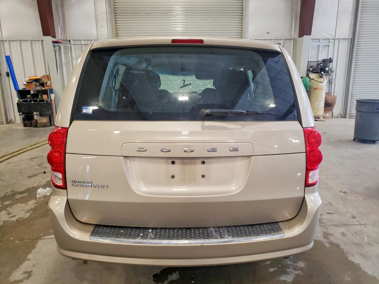 2013 Dodge Caravan - Image 6