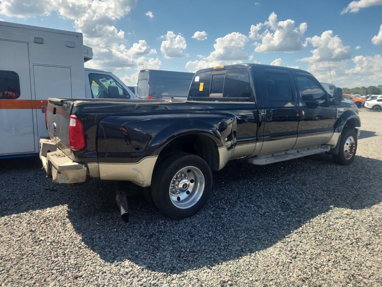 2010 Ford F450 Super Duty - Фото 3