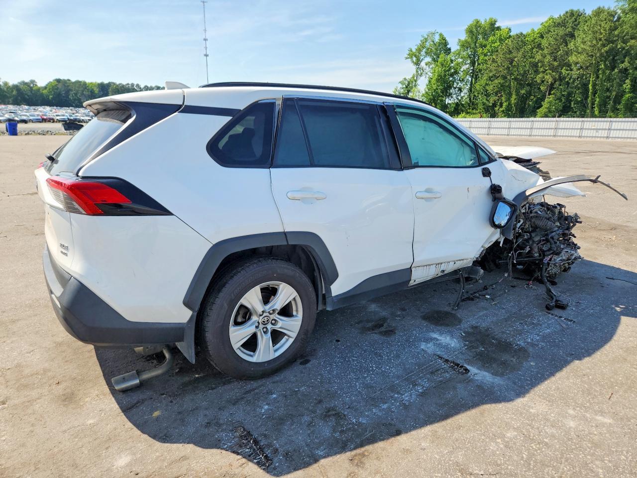 2021 Toyota Rav4 Xle - Image 3