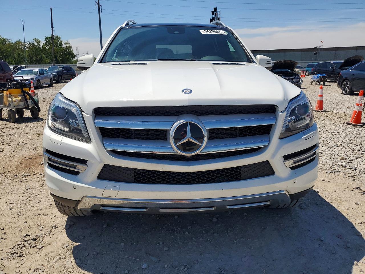 2014 Mercedes-Benz Gl 450 4Matic - Image 5