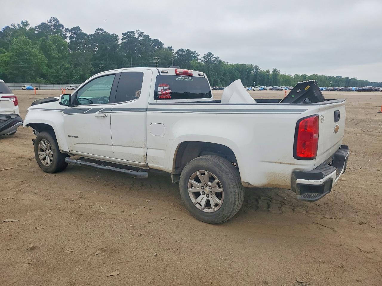 2020 Chevrolet Colorado Lt - Image 2
