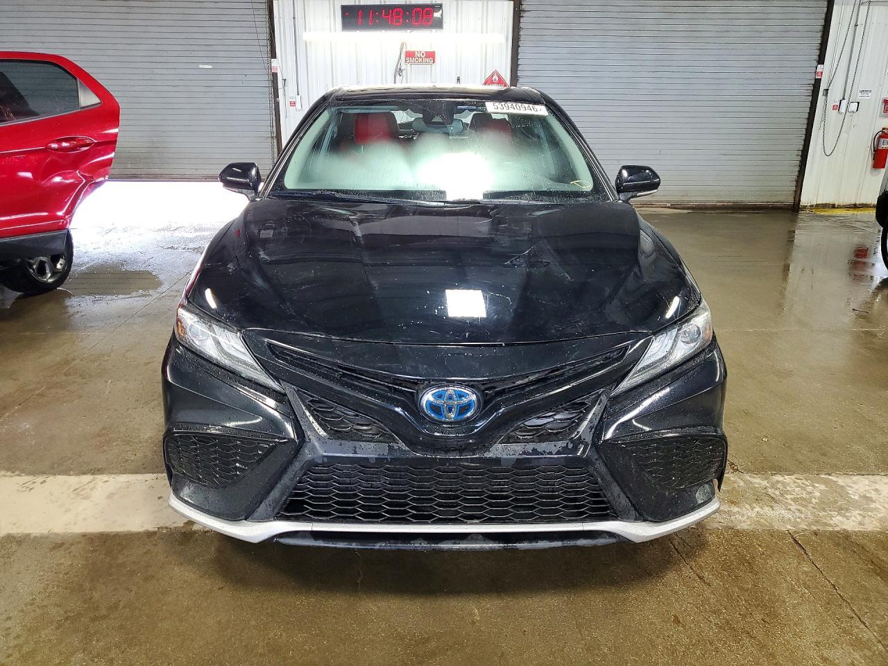 2022 Toyota Camry Xse - Фото 5