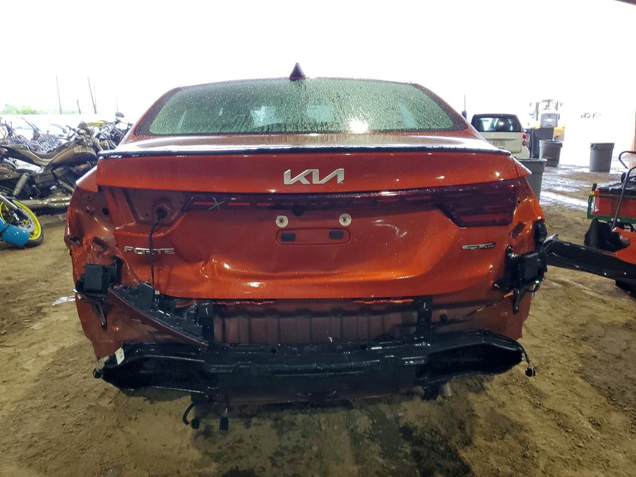 2023 Kia Forte Gt Line - Image 6