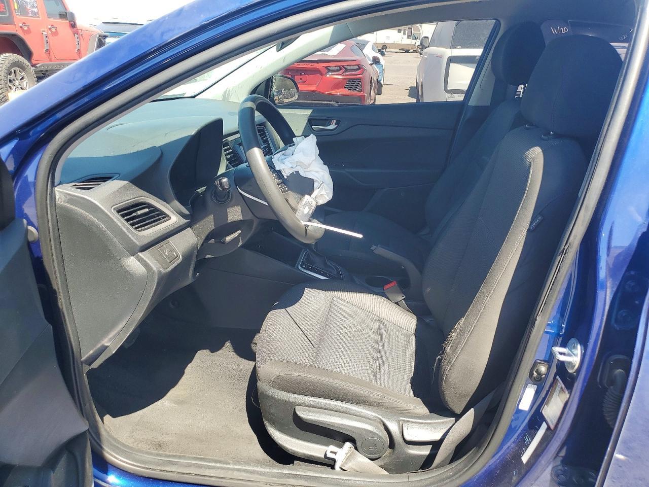 2021 Hyundai Accent Se - Фото 7