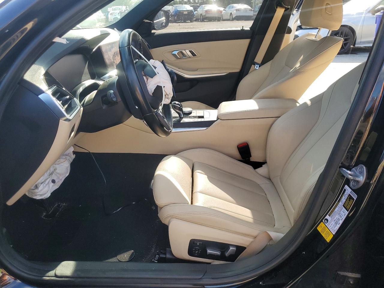 2021 BMW 330I - Фото 7