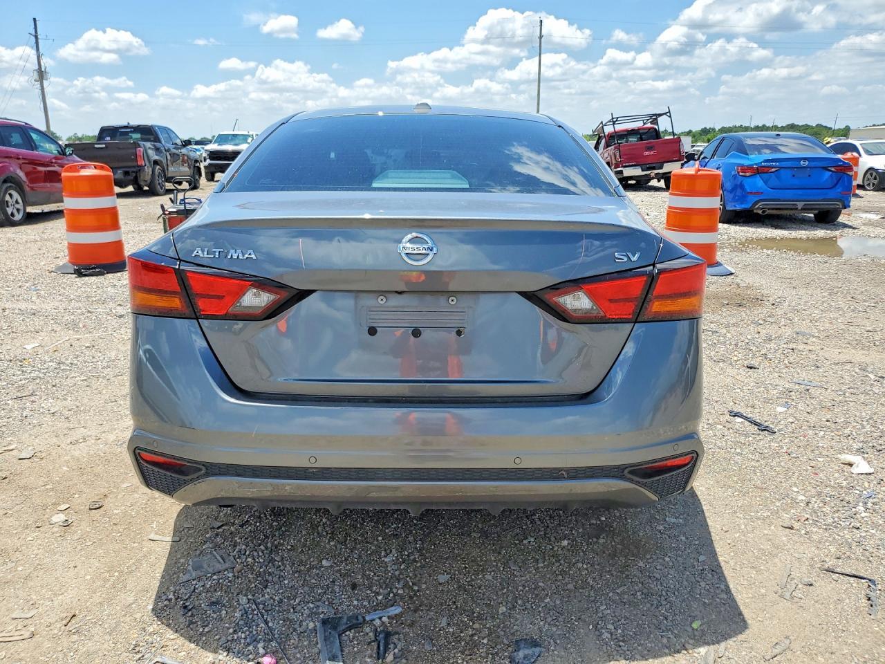 2021 Nissan Altima Sv - Image 6