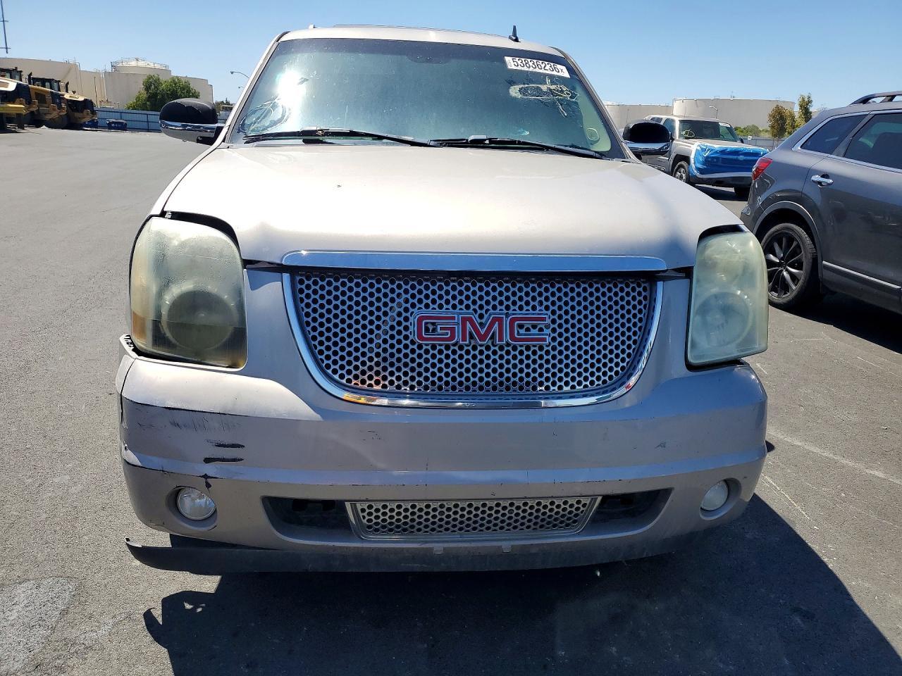 2007 GMC Yukon Denali - Фото 5