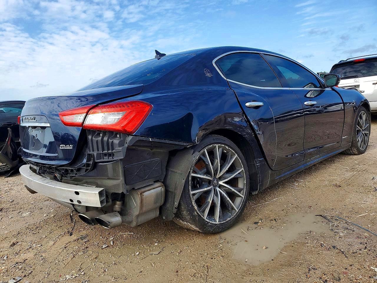 2019 Maserati Ghibli S - Фото 3