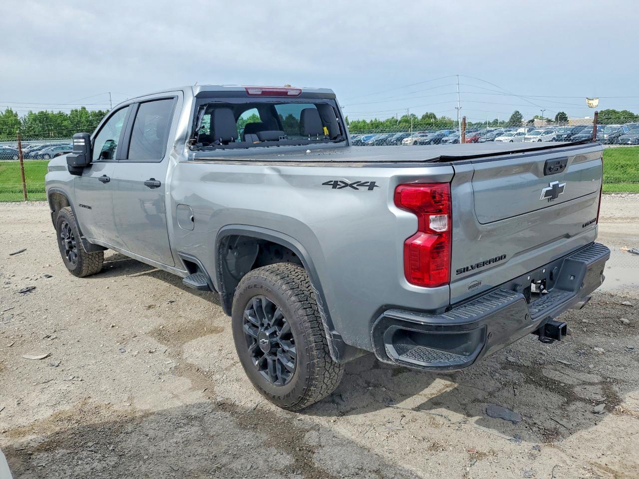 2026 Chevrolet Silverado K2500 Custom - Фото 2