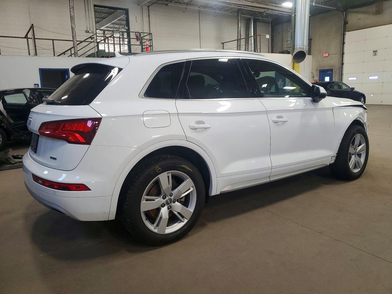 2019 Audi Q5 Premium Plus - Image 3
