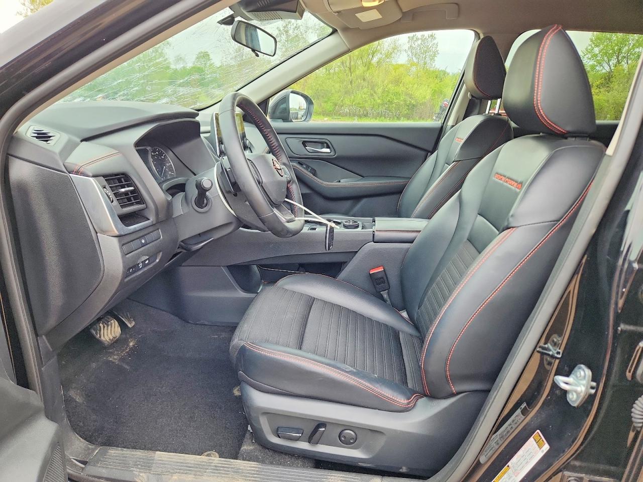 2025 Nissan Rogue Rock Creek - Image 7