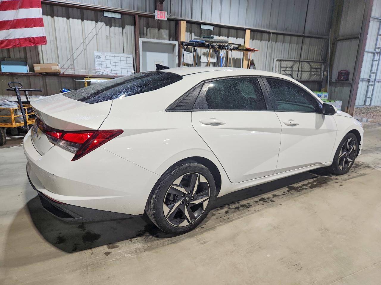 2023 Hyundai Elantra Sel - Фото 3