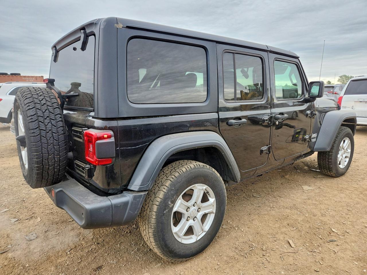 2019 Jeep Wrangler Unlimited Sport - Фото 3