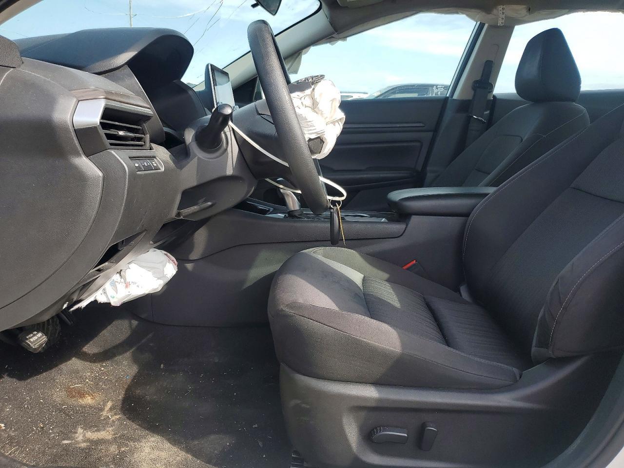 2024 Nissan Altima Sv - Image 7