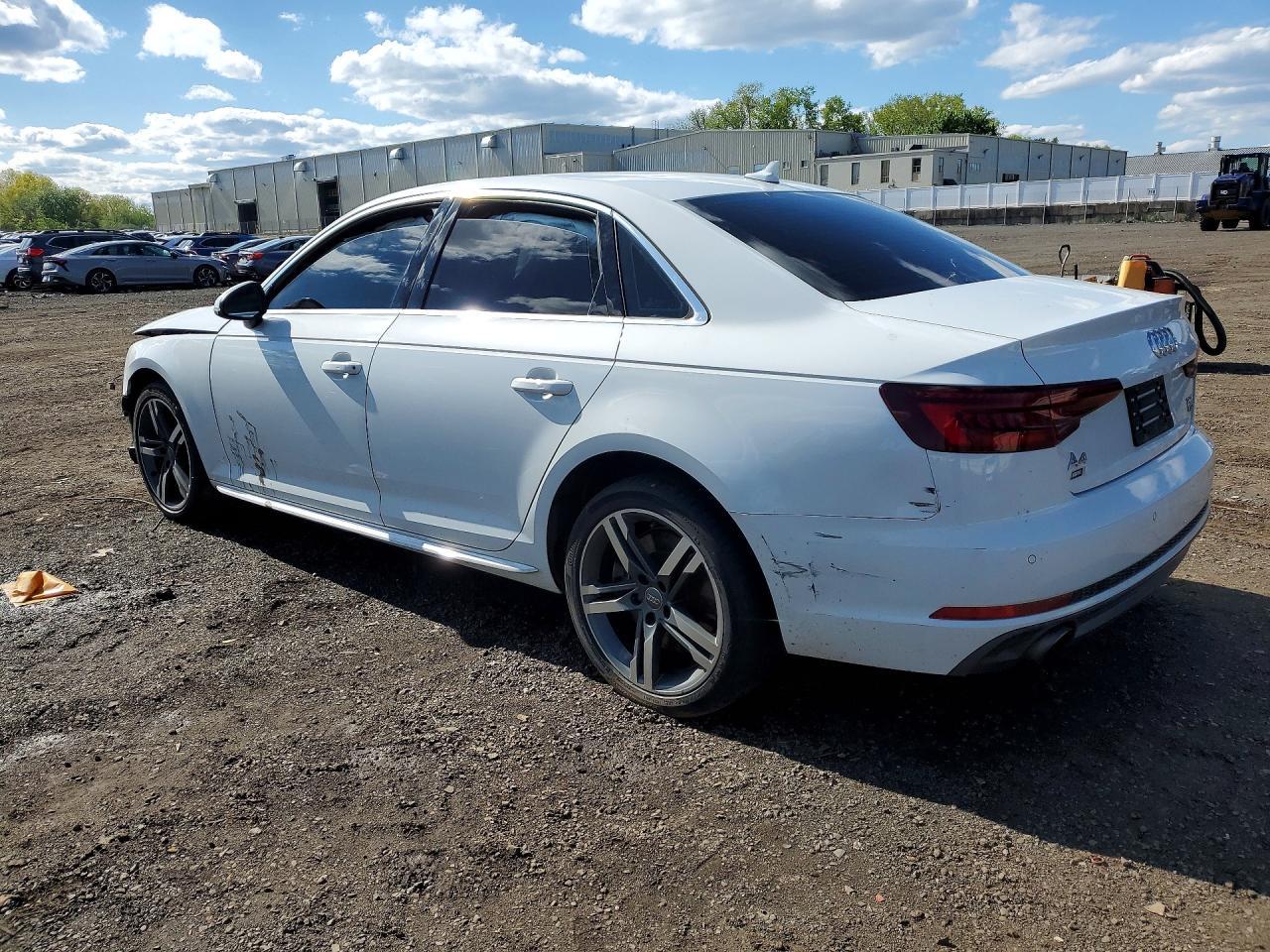 2018 Audi A4 Premium Plus - Фото 2