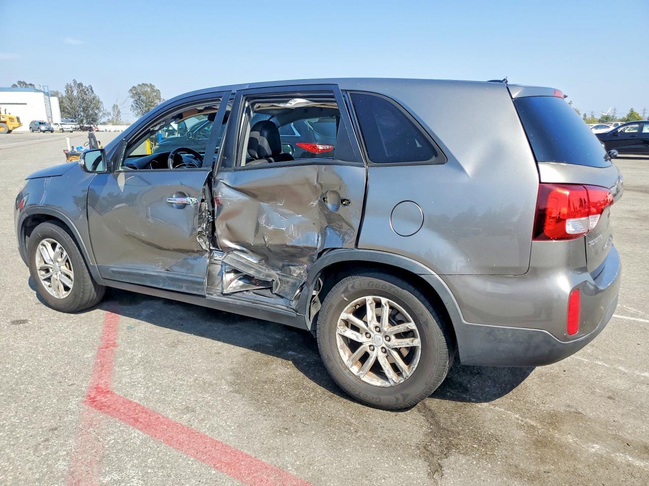 2014 Kia Sorento - Фото 2