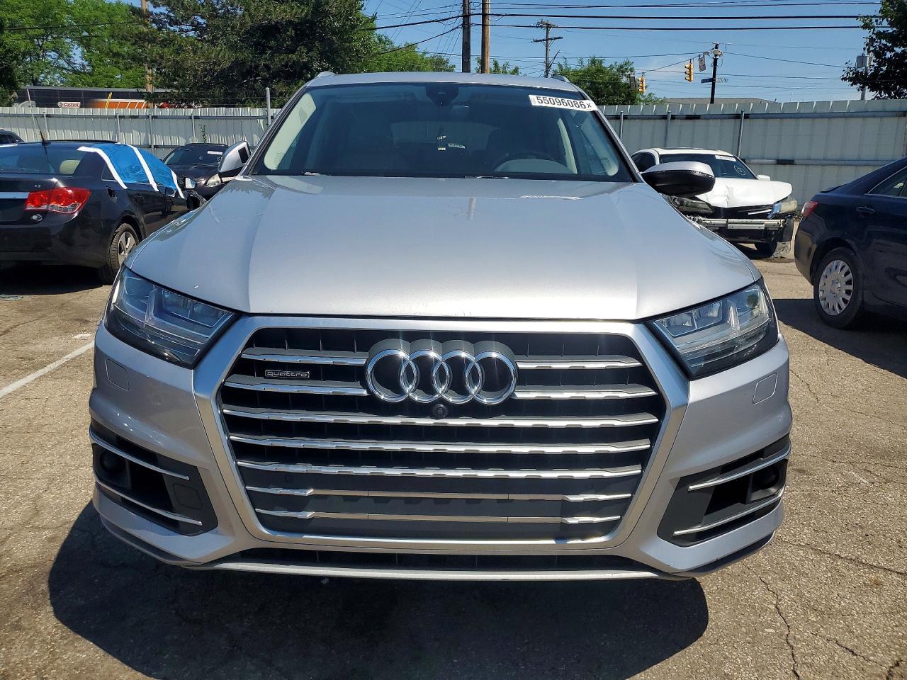 2019 Audi Q7 Premium Plus - Image 5