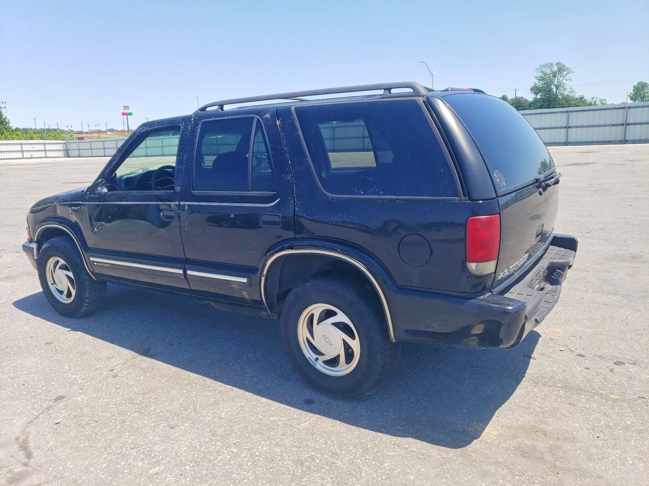 2000 Chevrolet Blazer - Фото 2