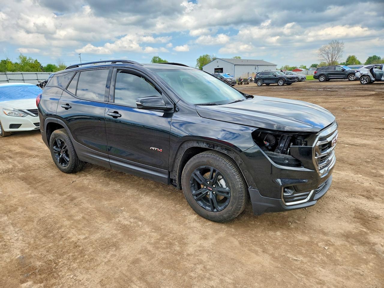 2024 GMC Terrain At4 - Фото 4