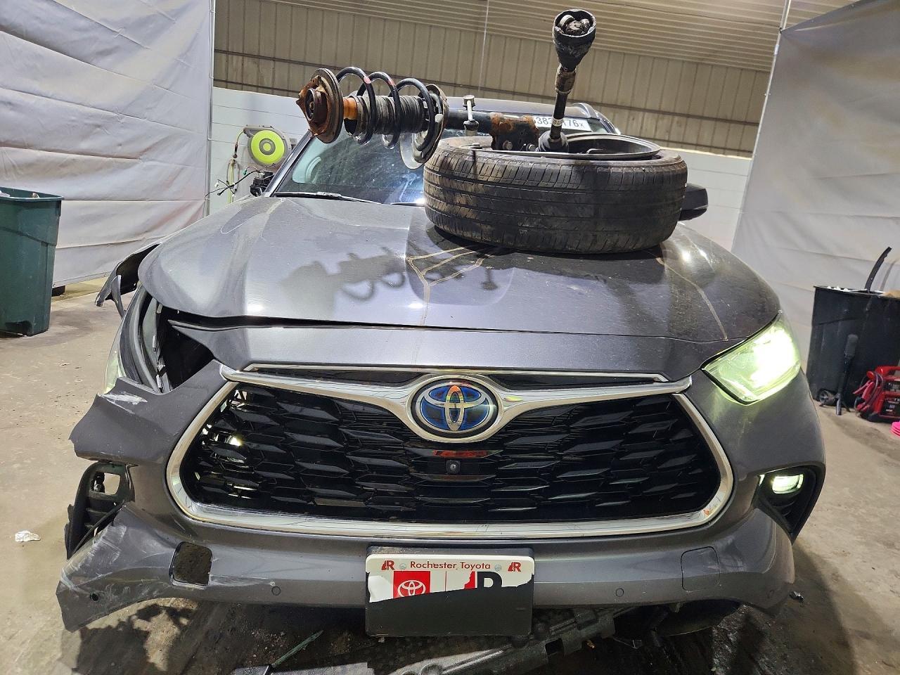 2021 Toyota Highlander Hybrid Platinum - Фото 5