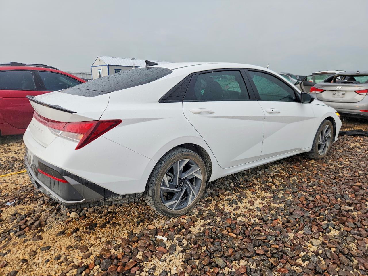 2025 Hyundai Elantra Sel Sport - Фото 3