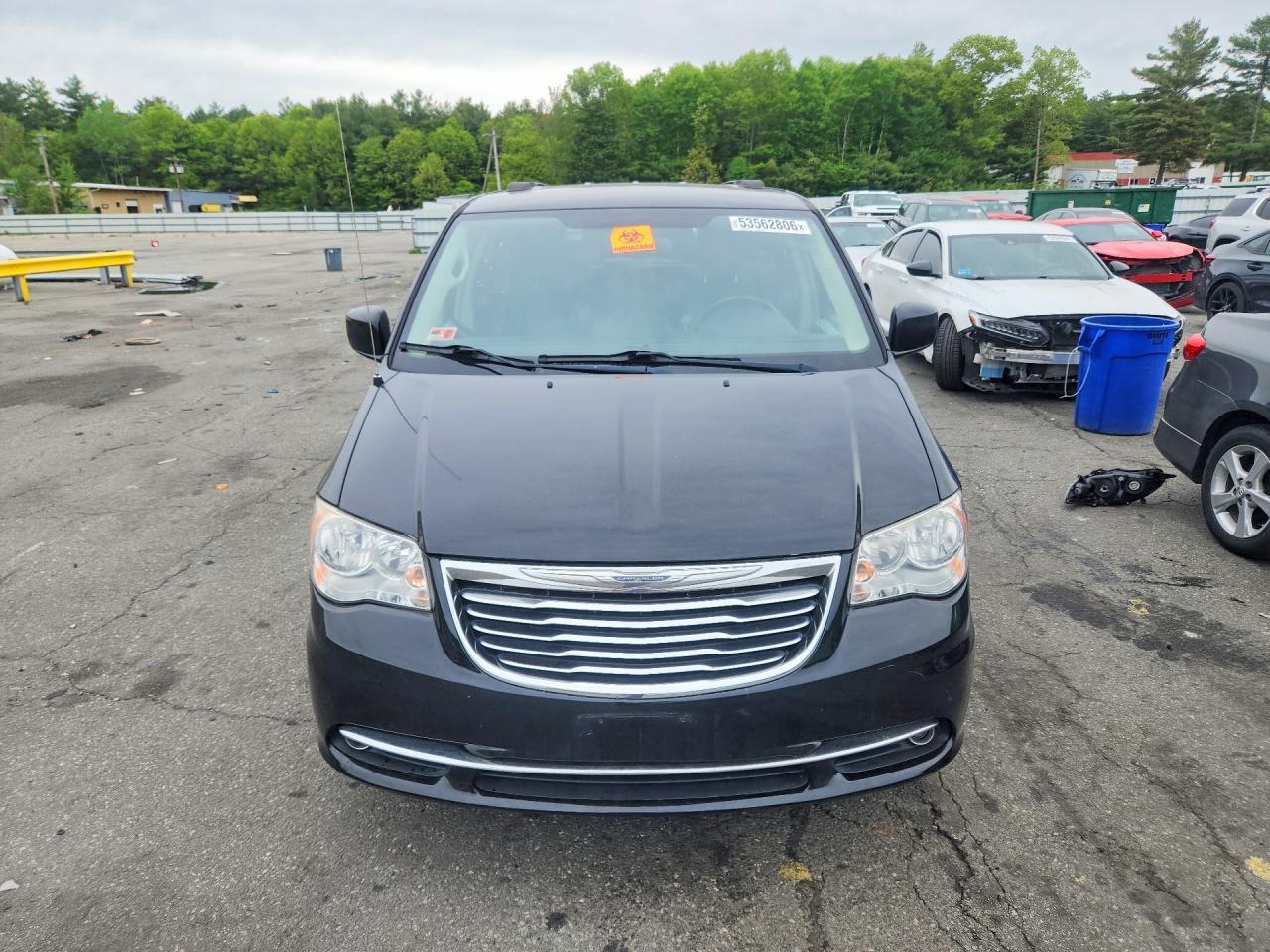 2016 Chrysler Town & Country Touring - Фото 5