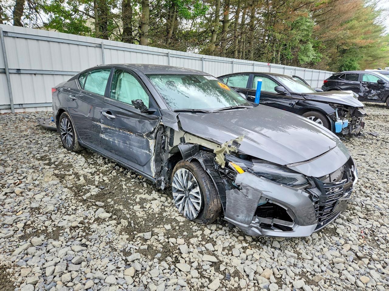 2025 Nissan Altima Sv - Image 4