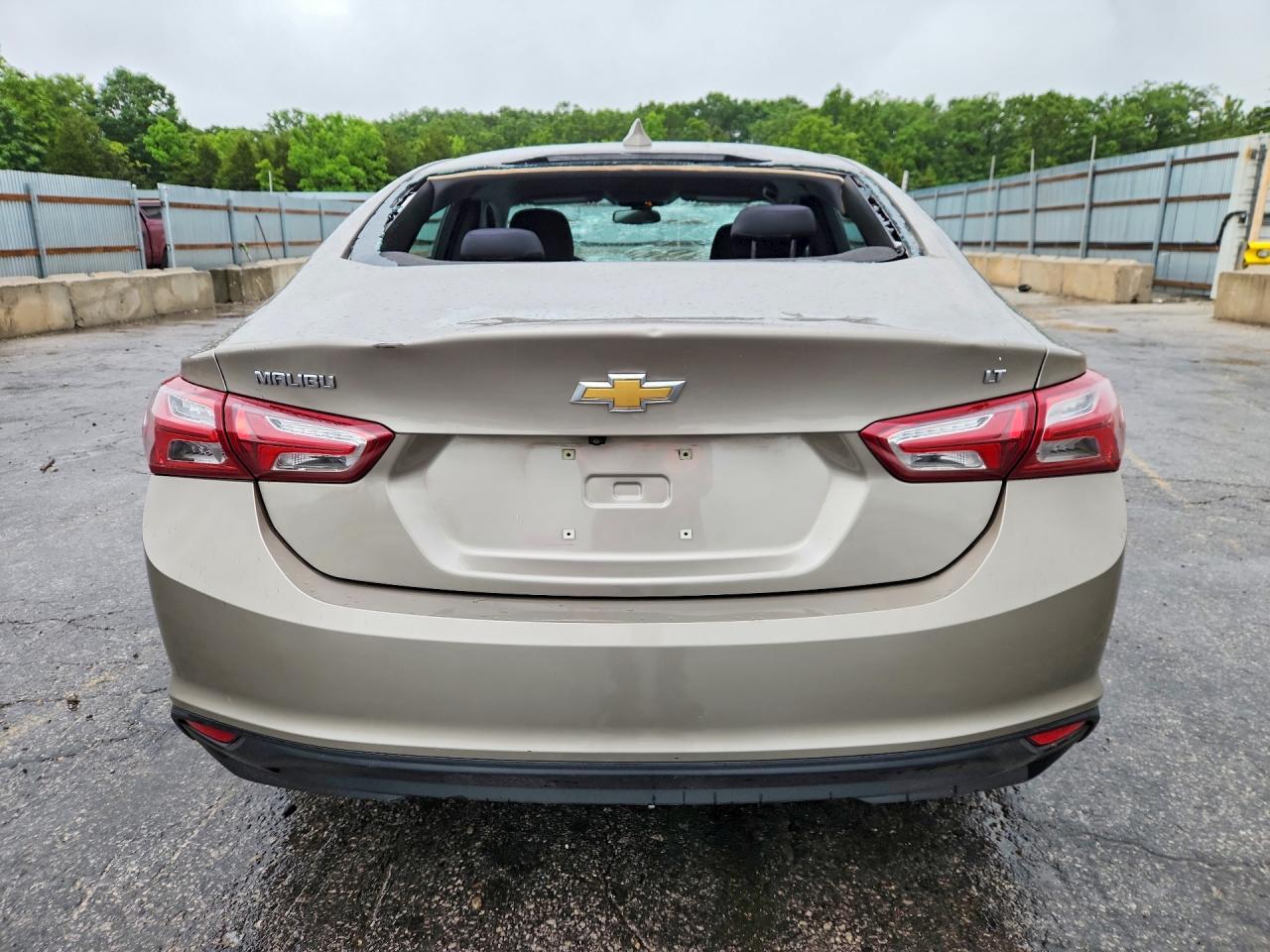 2022 Chevrolet Malibu Lt - Image 6