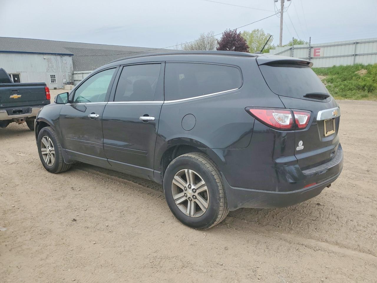 2015 Chevrolet Traverse Lt - Image 2