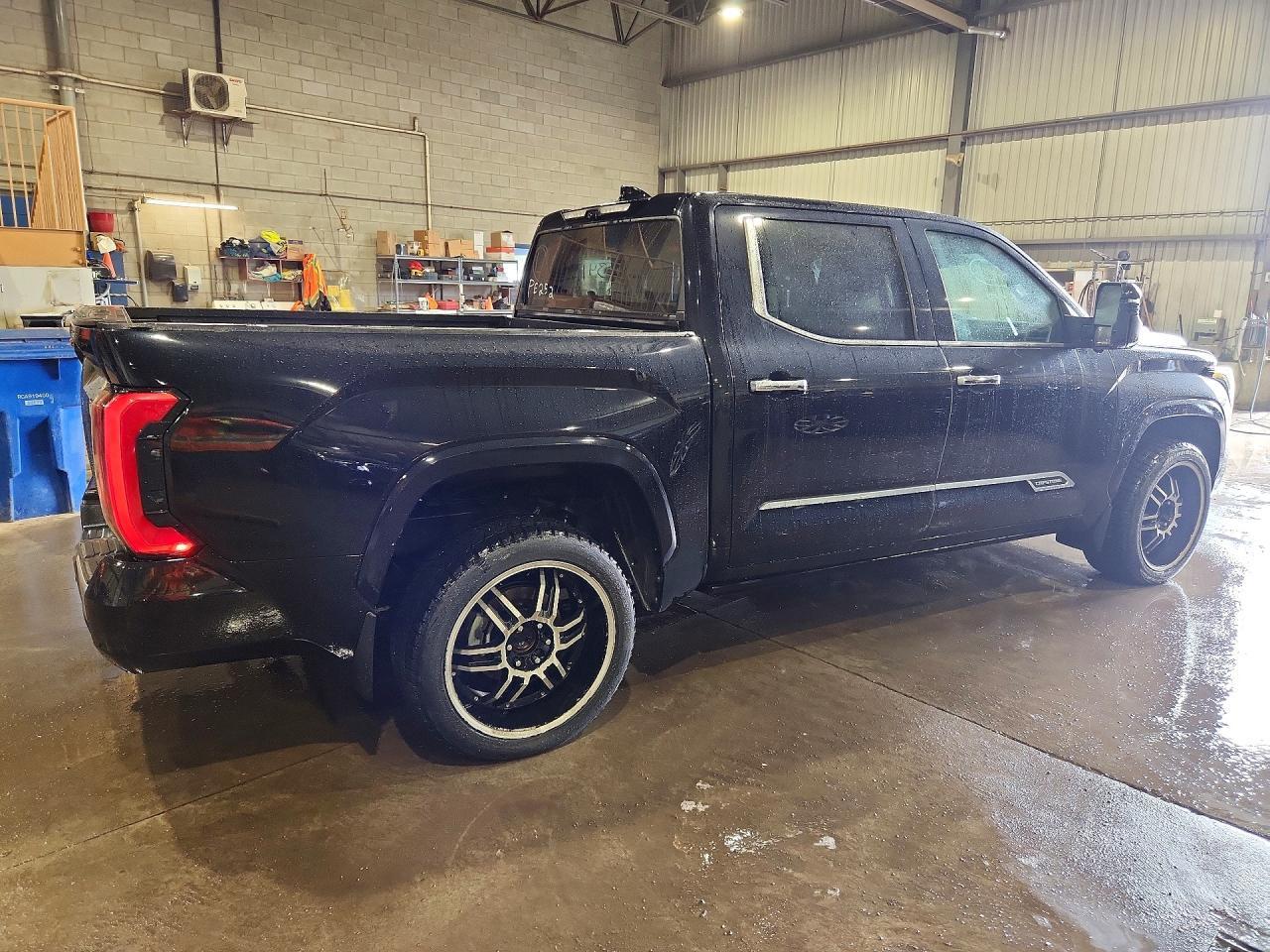 2023 Toyota Tundra Crewmax Capstone - Image 3