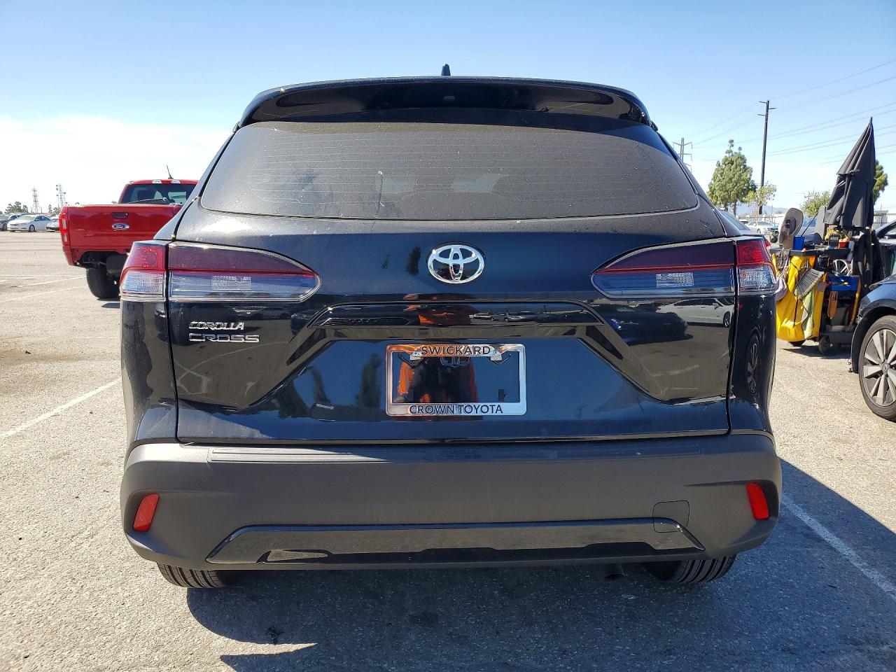 2026 Toyota Corolla Cross L - Фото 6