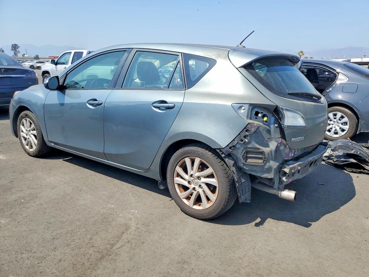 2012 Mazda 3 I - Фото 2