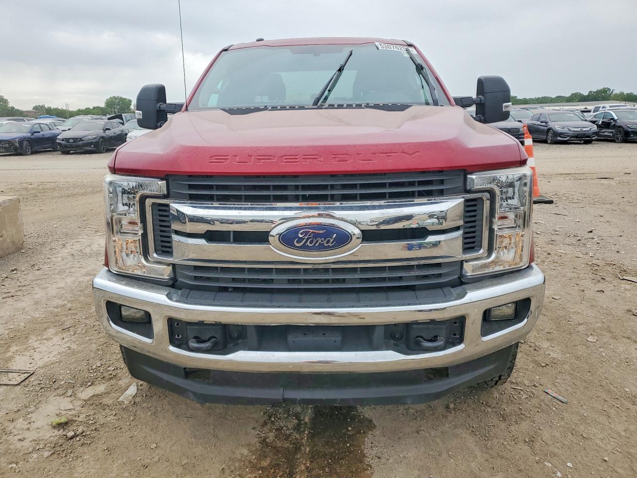 2017 Ford F250 Super Duty - Фото 5