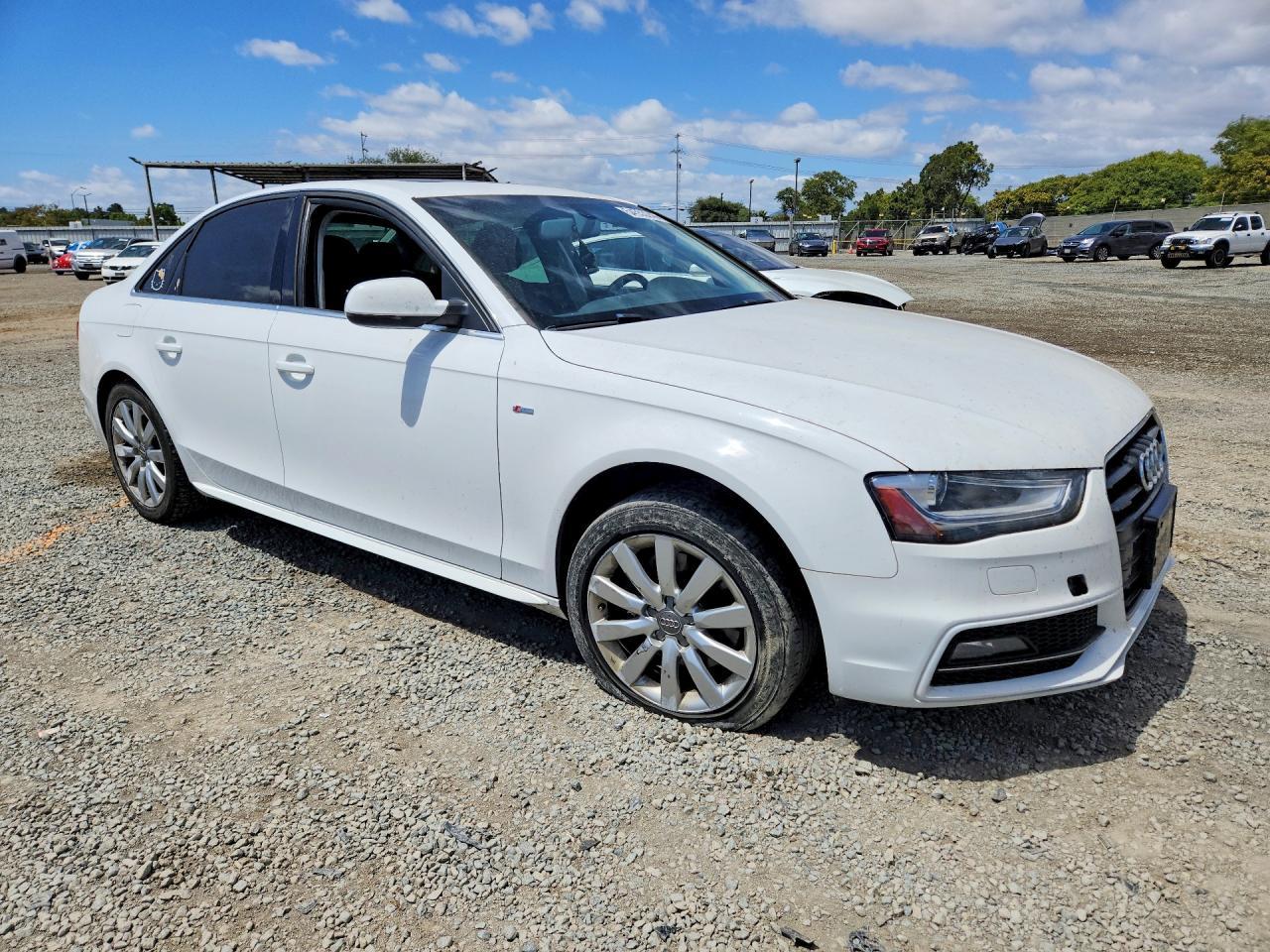 2015 Audi A4 Premium - Image 4
