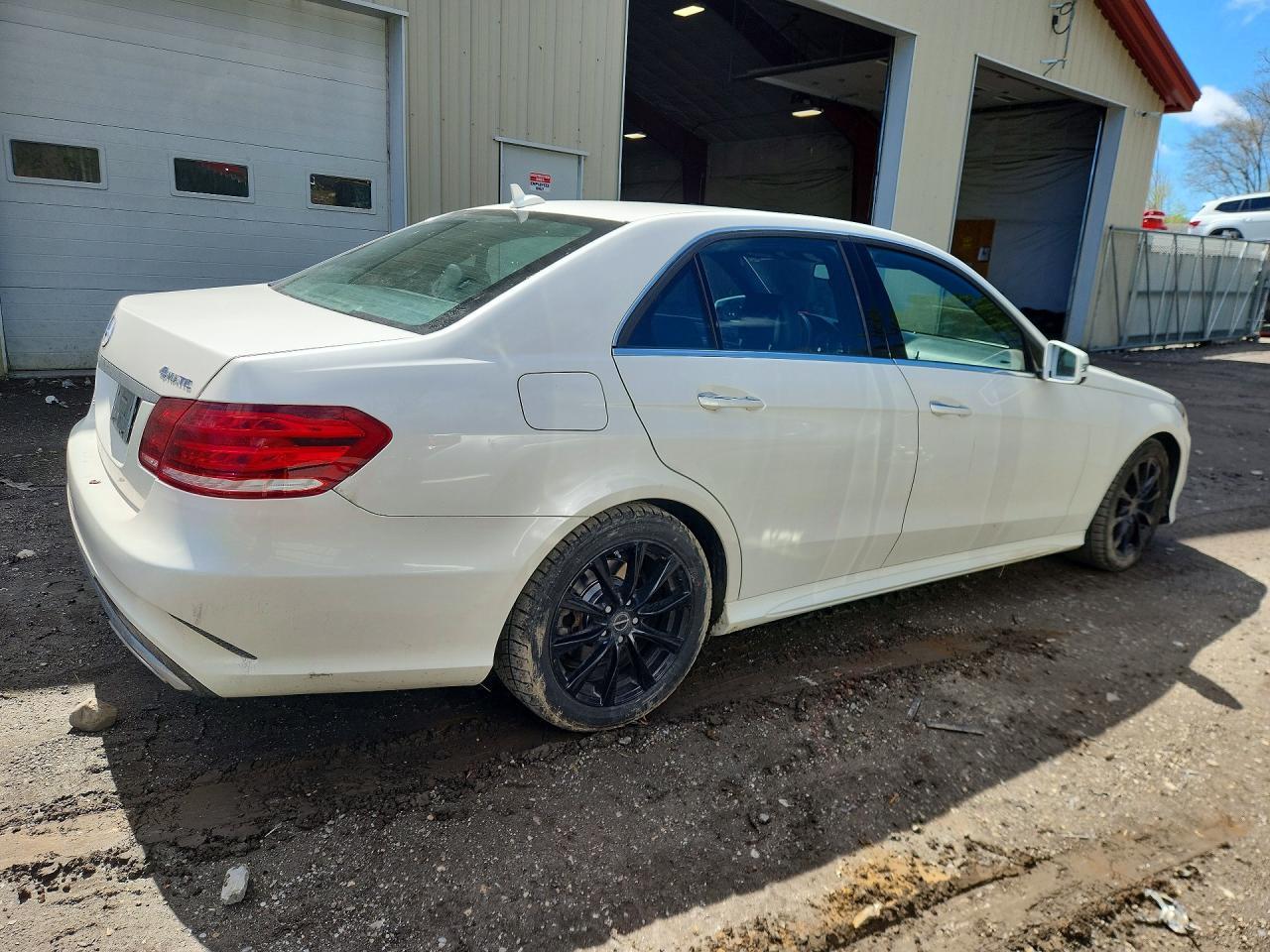 2014 Mercedes-Benz E 350 4Matic - Фото 3