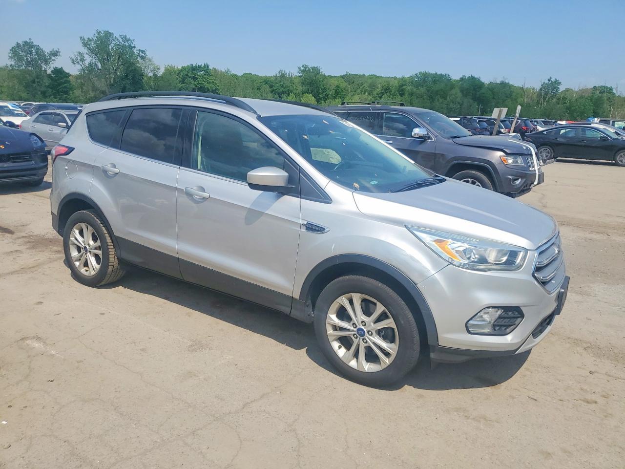 2017 Ford Escape Se - Фото 4