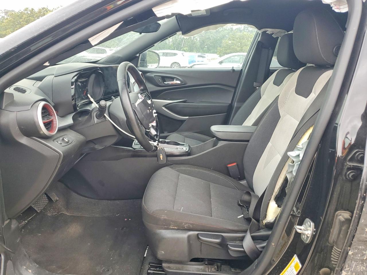 2025 Chevrolet Trax 1Rs - Фото 7