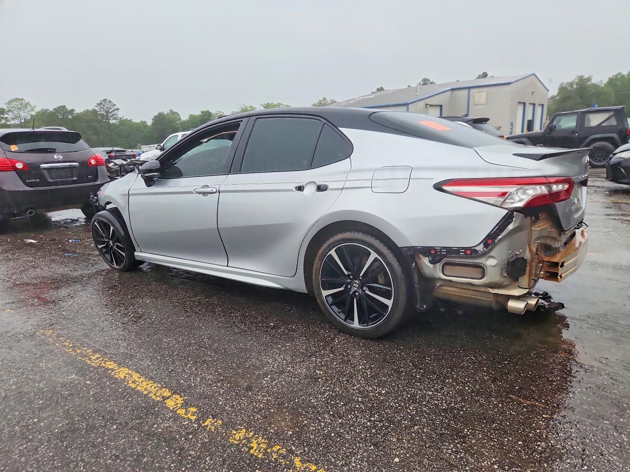 2018 Toyota Camry Xse - Фото 2