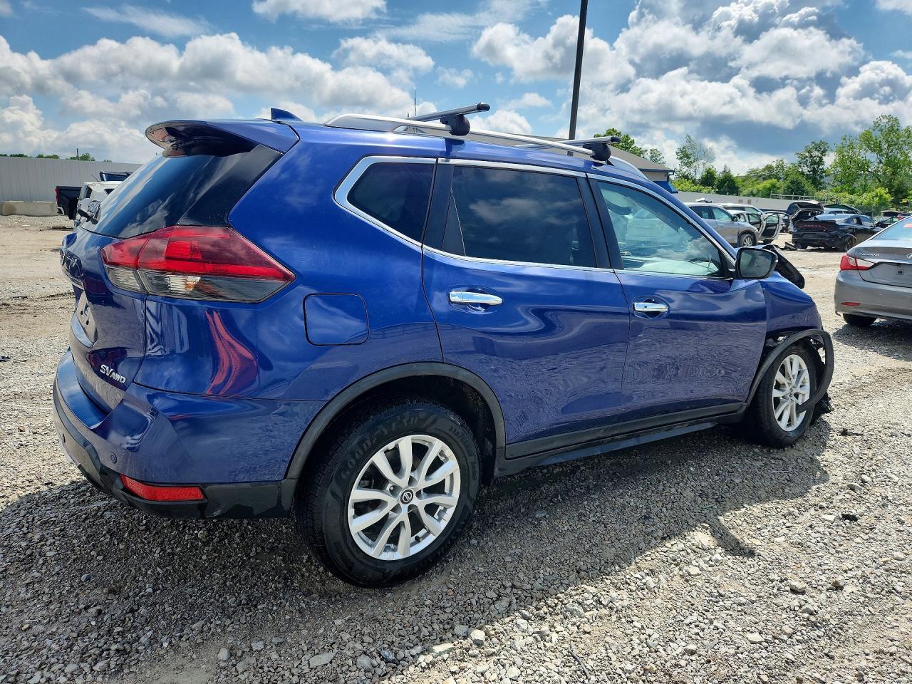 2020 Nissan Rogue Sv - Фото 3