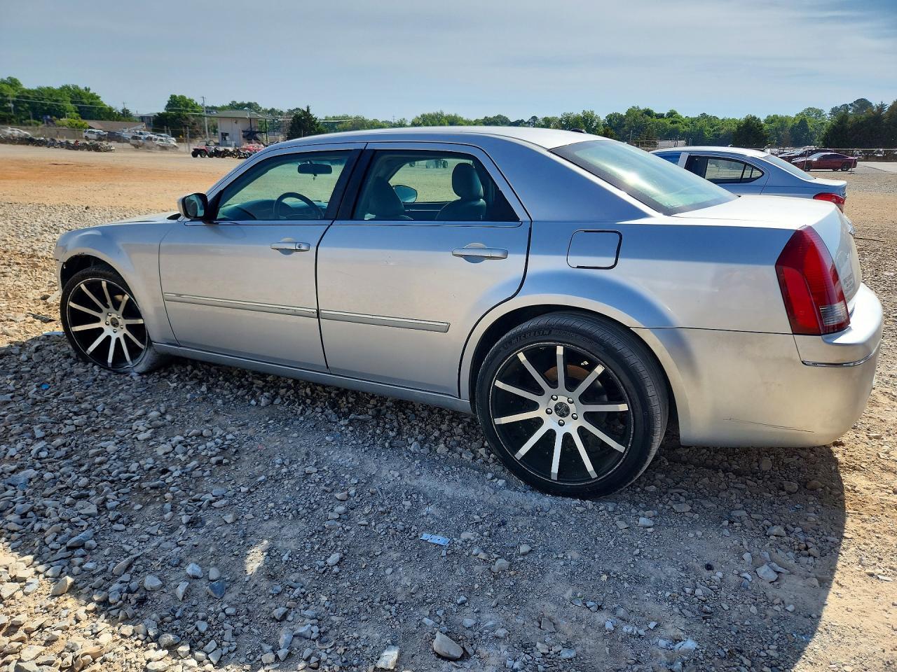 2007 Chrysler 300 Touring - Фото 2