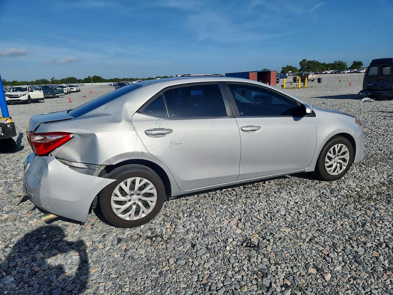 2018 Toyota Corolla Le - Фото 3
