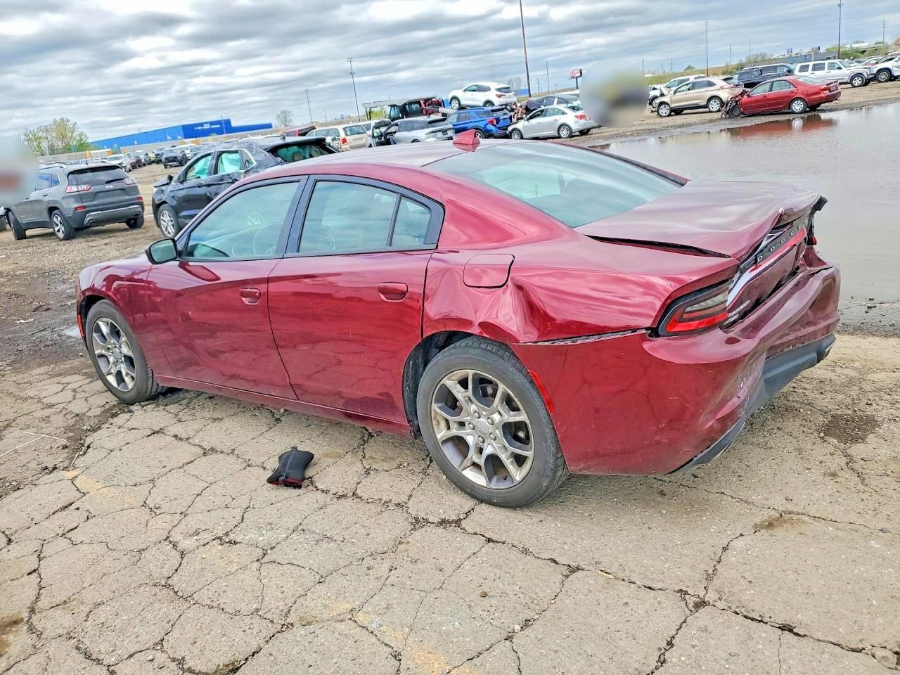 2017 Dodge Charger Sxt - Фото 2