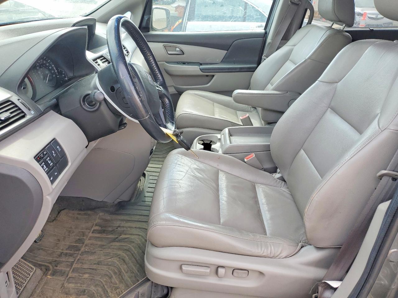 2011 Honda Odyssey Touring - Фото 7
