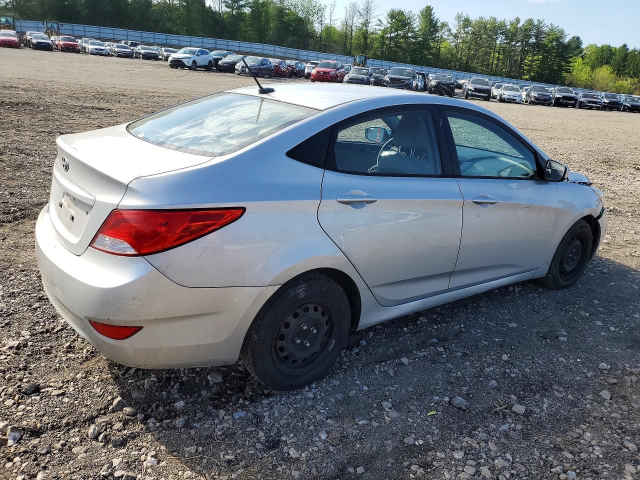 2015 Hyundai Accent Gls - Фото 3