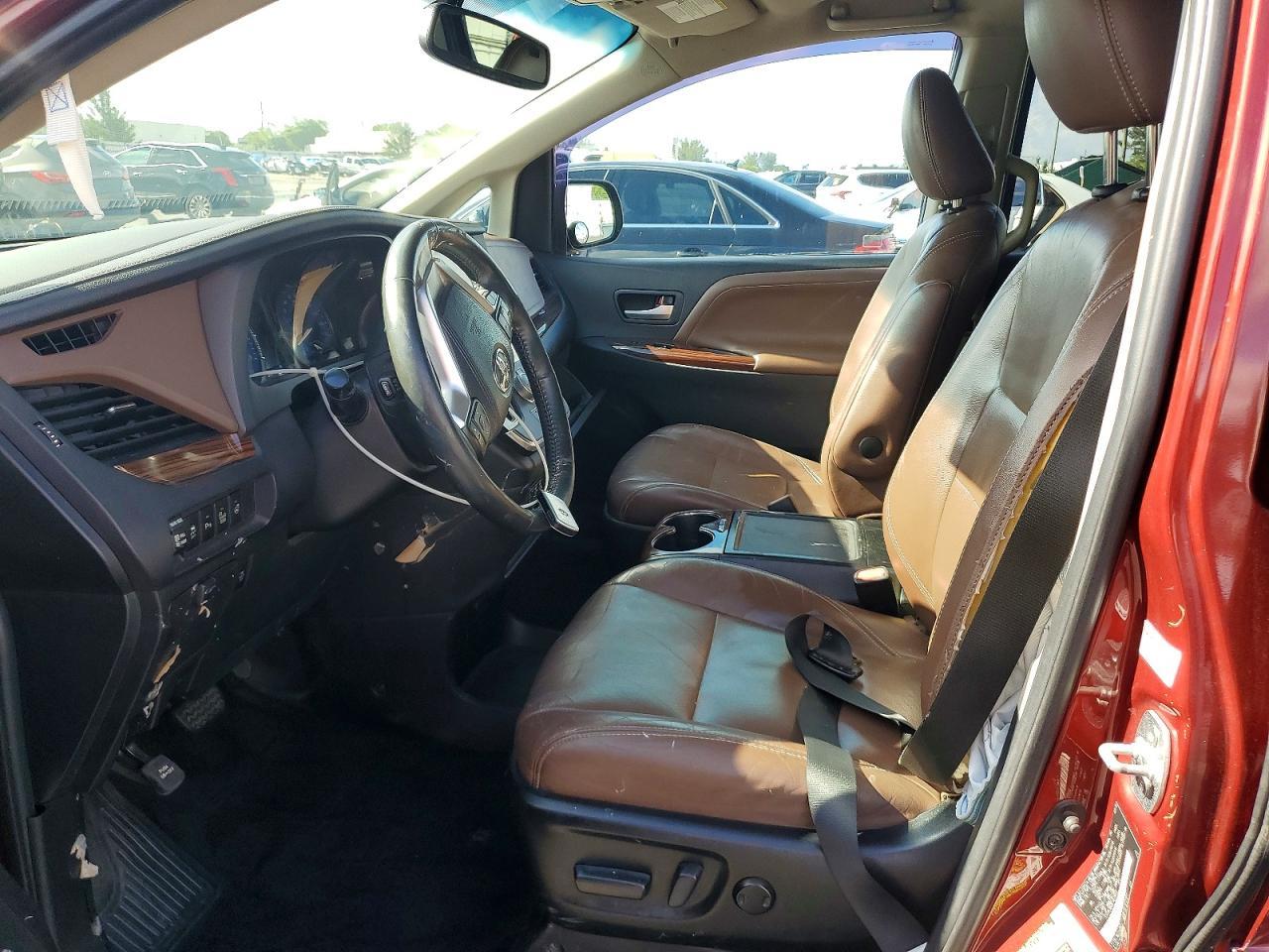 2015 Toyota Sienna Limited 7-Passenger - Фото 7