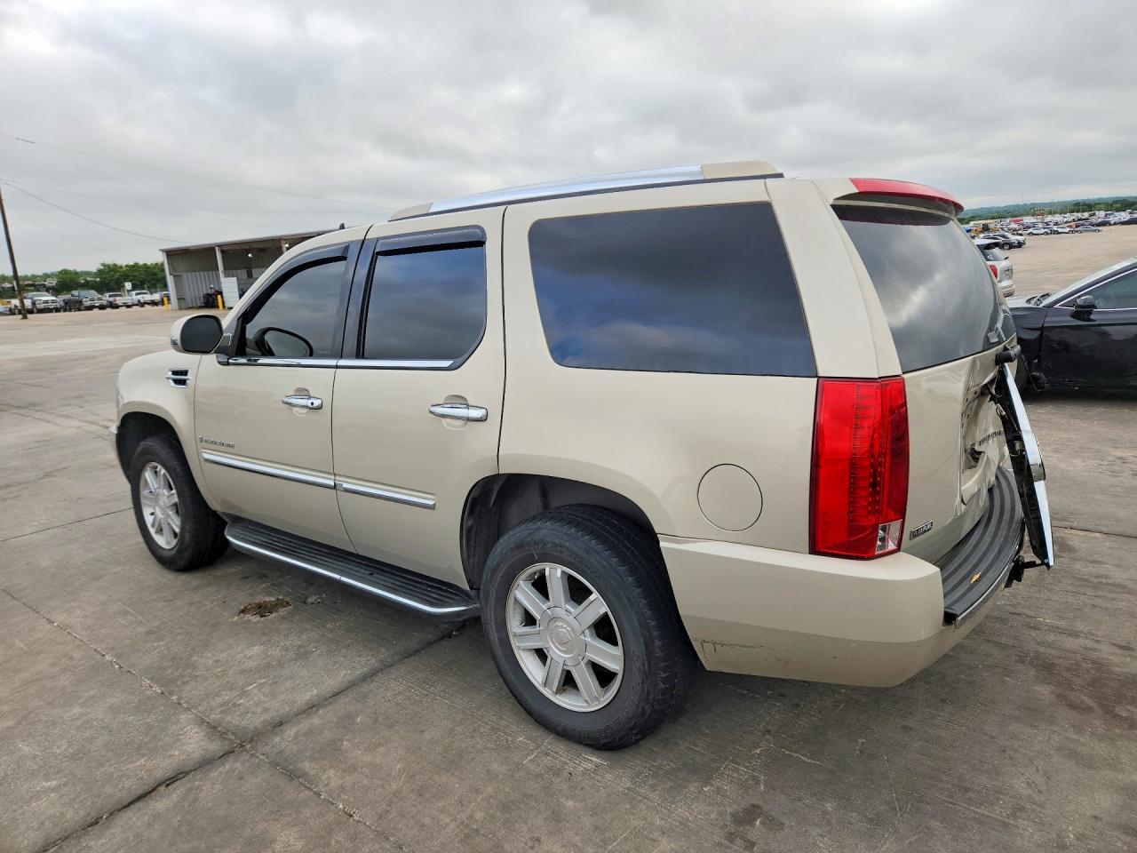 2009 Cadillac Escalade - Фото 2