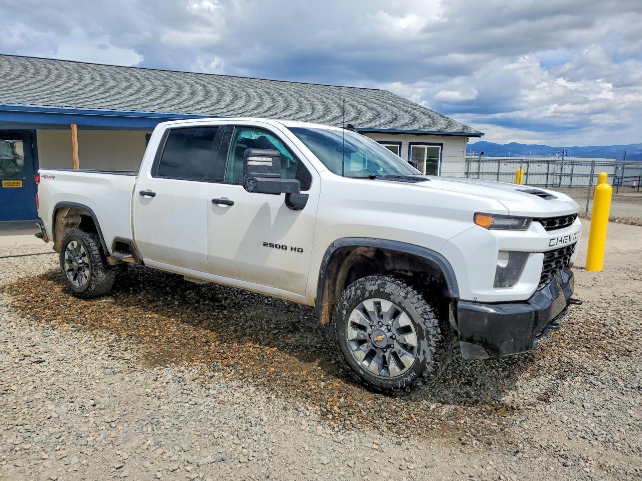 2022 Chevrolet Silverado K2500 Custom - Фото 4