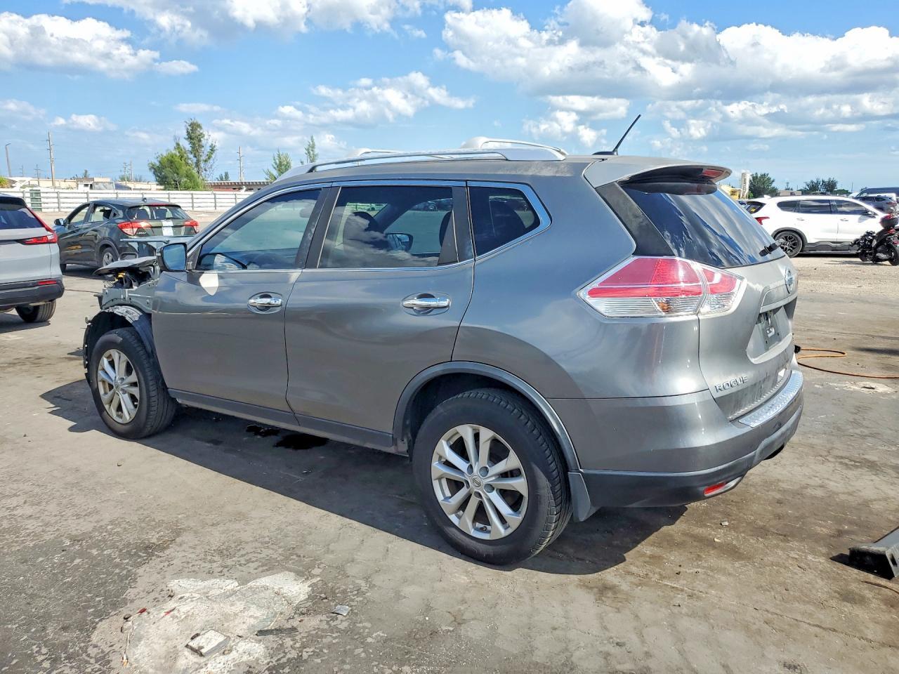 2015 Nissan Rogue Sv - Image 2