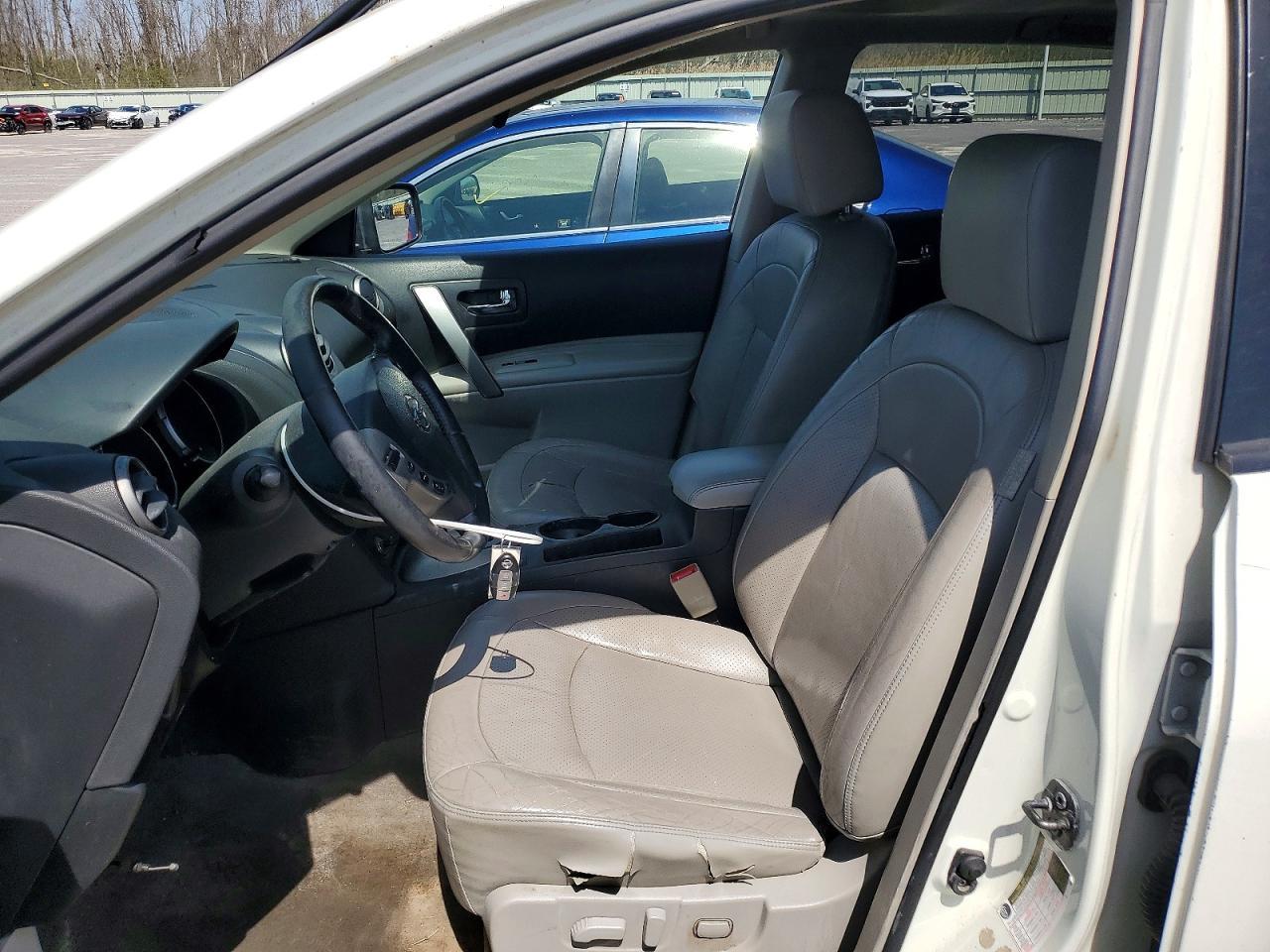 2010 Nissan Rogue S - Image 7