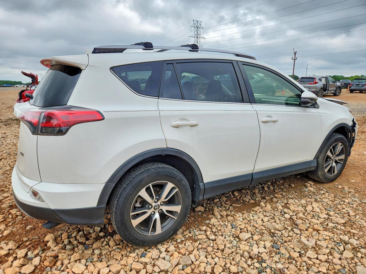 2018 Toyota Rav4 Xle - Фото 3